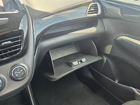 Used 2021 Chevrolet Spark LT FWD image 30