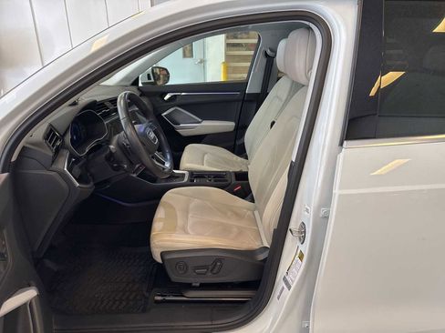 Certified 2022 Audi Q3 2.0T Premium Plus w/ Premium Plus Package AWD/4WD image 2
