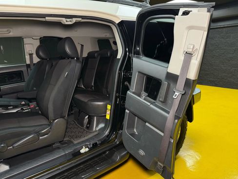 Used 2007 Toyota FJ Cruiser 4WD image 22