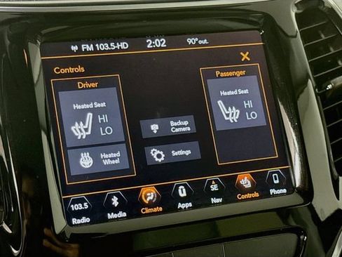 Used 2019 Jeep Cherokee Limited FWD image 22