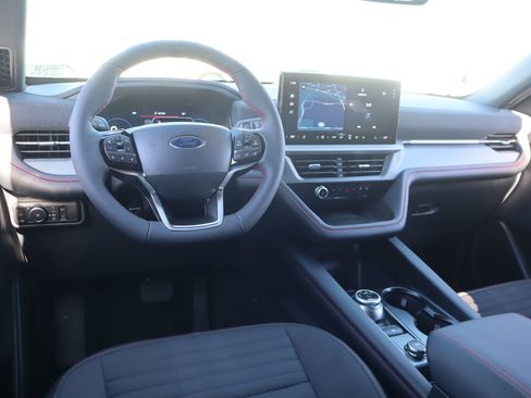New 2026 Ford Explorer ST-Line w/ ST-Line Street Pack AWD/4WD image 2
