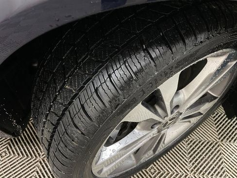 Used 2019 Mercedes-Benz C 300 4MATIC Sedan image 47