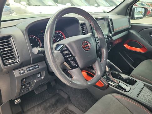 Used 2023 Nissan Frontier PRO-4X w/ Pro Convenience Package AWD/4WD image 18