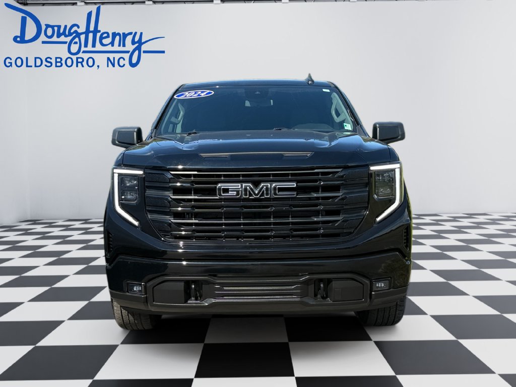 Used 2024 GMC Sierra 1500 Elevation w/ LPO, Elevation Black Package AWD/4WD image 8