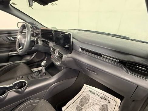 Used 2024 Ford Mustang Convertible RWD image 25