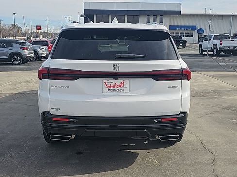 Certified 2025 Buick Enclave Sport Touring image 5