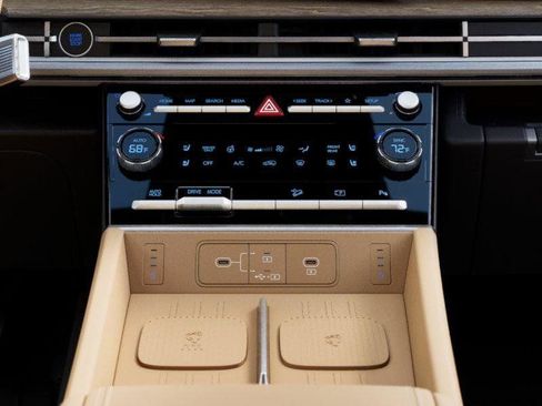 New 2026 Hyundai Santa Fe Calligraphy FWD image 16