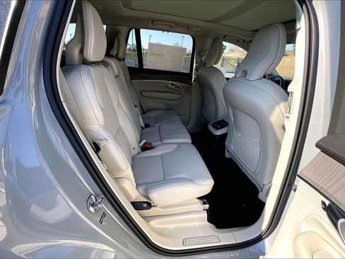 New 2026 Volvo XC90 T8 Ultra w/ Protection Package Premier image 27