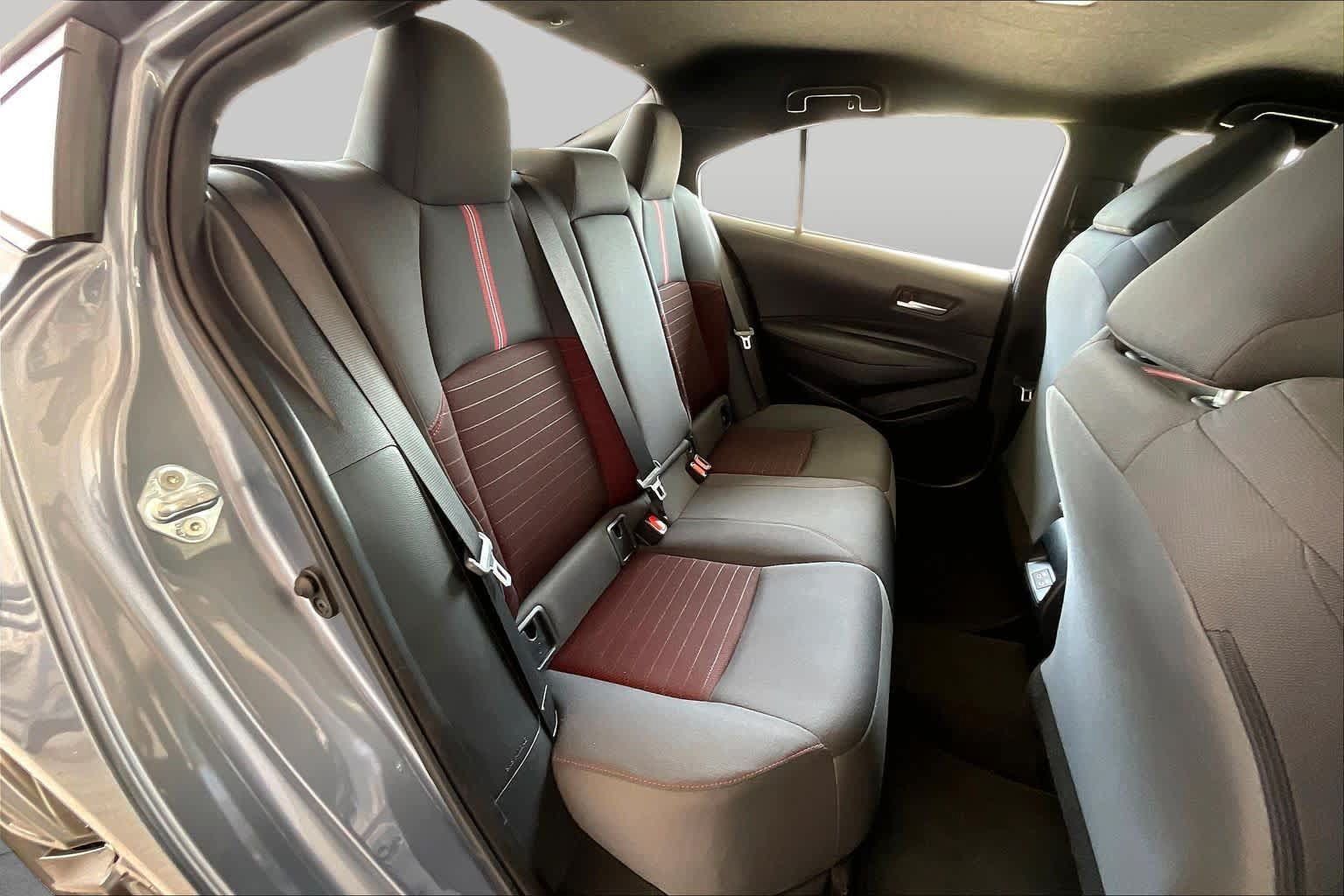 Used 2025 Toyota Corolla SE FWD image 20