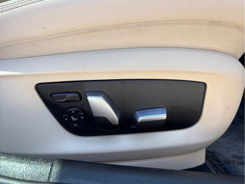 Used 2018 BMW 530i w/ Premium Package RWD image 44