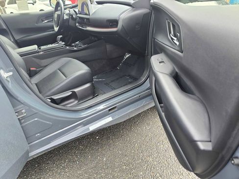 Used 2023 Toyota Prius Prime image 10