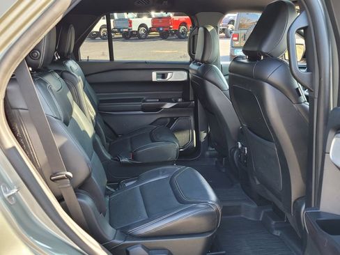 Used 2020 Ford Explorer ST w/ Premium Technology Package image 15