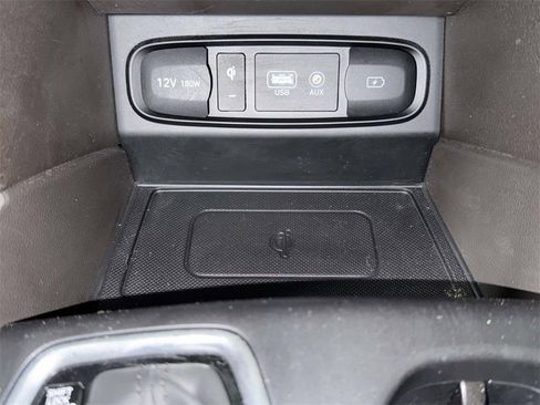 Used 2020 Hyundai Santa Fe Limited image 25