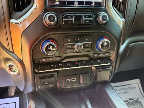 Used 2022 Chevrolet Silverado 1500 High Country w/ LPO, Dark Essentials Package AWD/4WD image 21