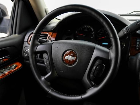 Used 2012 Chevrolet Avalanche LS image 12