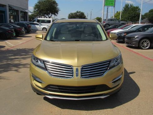 Used 2015 Lincoln MKC FWD w/ Equipment Group 102A Reserve image 2