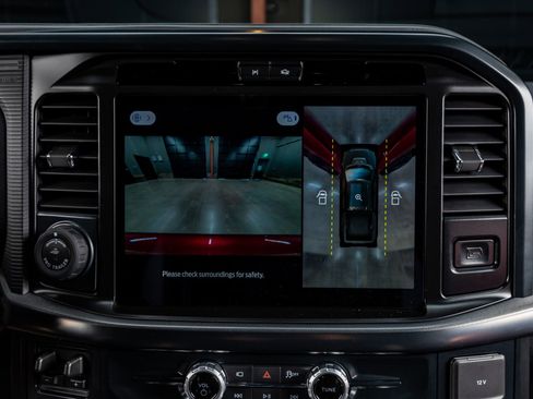 Used 2025 Ford F150 Raptor image 26