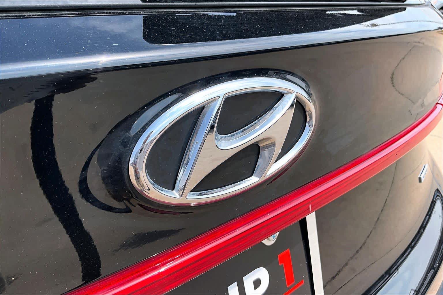 Used 2023 Hyundai Santa Fe SEL w/ Cargo Package AWD/4WD image 27