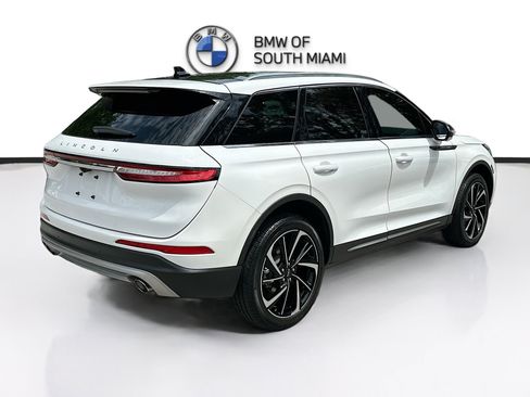 Used 2024 Lincoln Corsair Reserve w/ Equipment Group 201A image 7