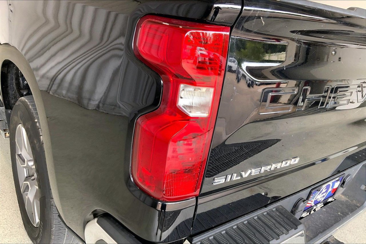 Used 2020 Chevrolet Silverado 1500 LT w/ Texas Edition RWD image 13
