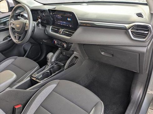 Used 2025 Chevrolet TrailBlazer LT image 20