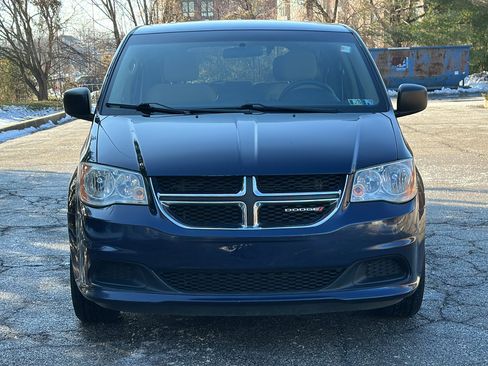 Used 2014 Dodge Grand Caravan SE w/ Quick Order Package 29E SE image 3