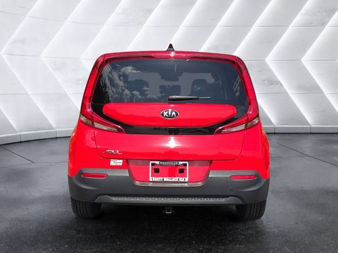 Used 2021 Kia Soul LX FWD image 4