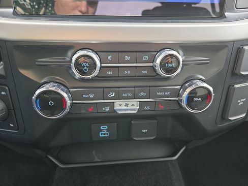 Certified 2022 Ford F150 XLT w/ Equipment Group 302A High image 20