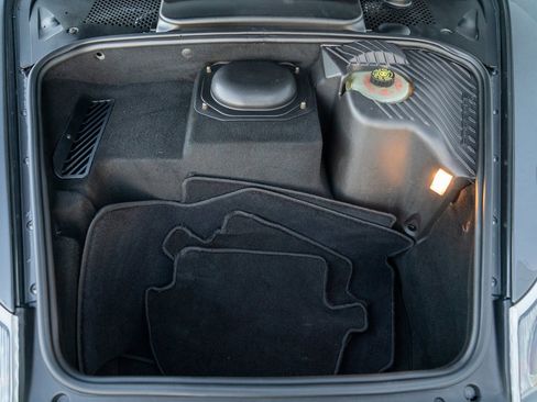 Used 2001 Porsche 911 GT3 RS image 27