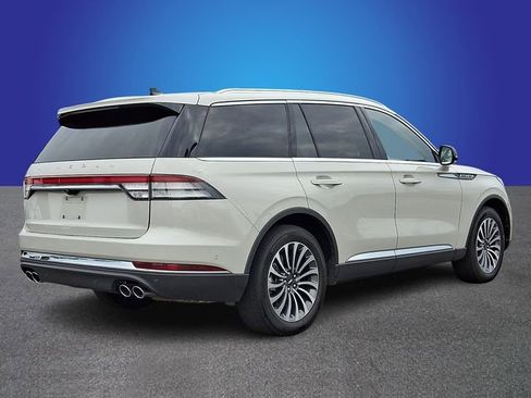 Used 2023 Lincoln Aviator Reserve w/ Equipment Group 201A AWD/4WD image 4