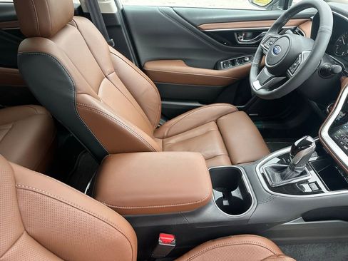 Used 2025 Subaru Outback Touring image 17