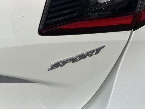 Used 2022 Honda Civic Sport image 31