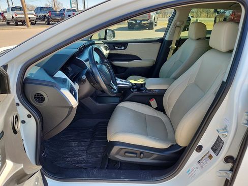 Used 2018 Honda Clarity Touring image 11