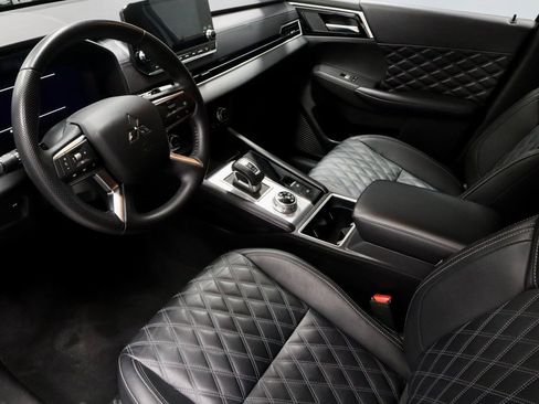 Used 2024 Mitsubishi Outlander SEL image 24