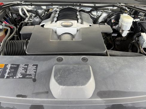 Used 2016 Cadillac Escalade Platinum image 26