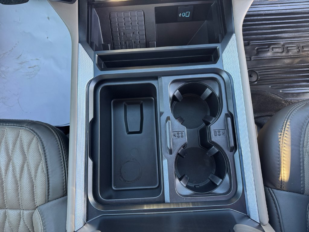 Used 2025 Ford F350 Platinum w/ Platinum Plus Package AWD/4WD image 20