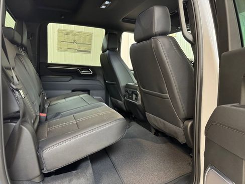 New 2025 Chevrolet Silverado 3500 High Country w/ Technology Package image 25