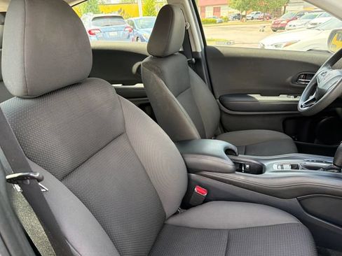 Used 2022 Honda HR-V LX image 25