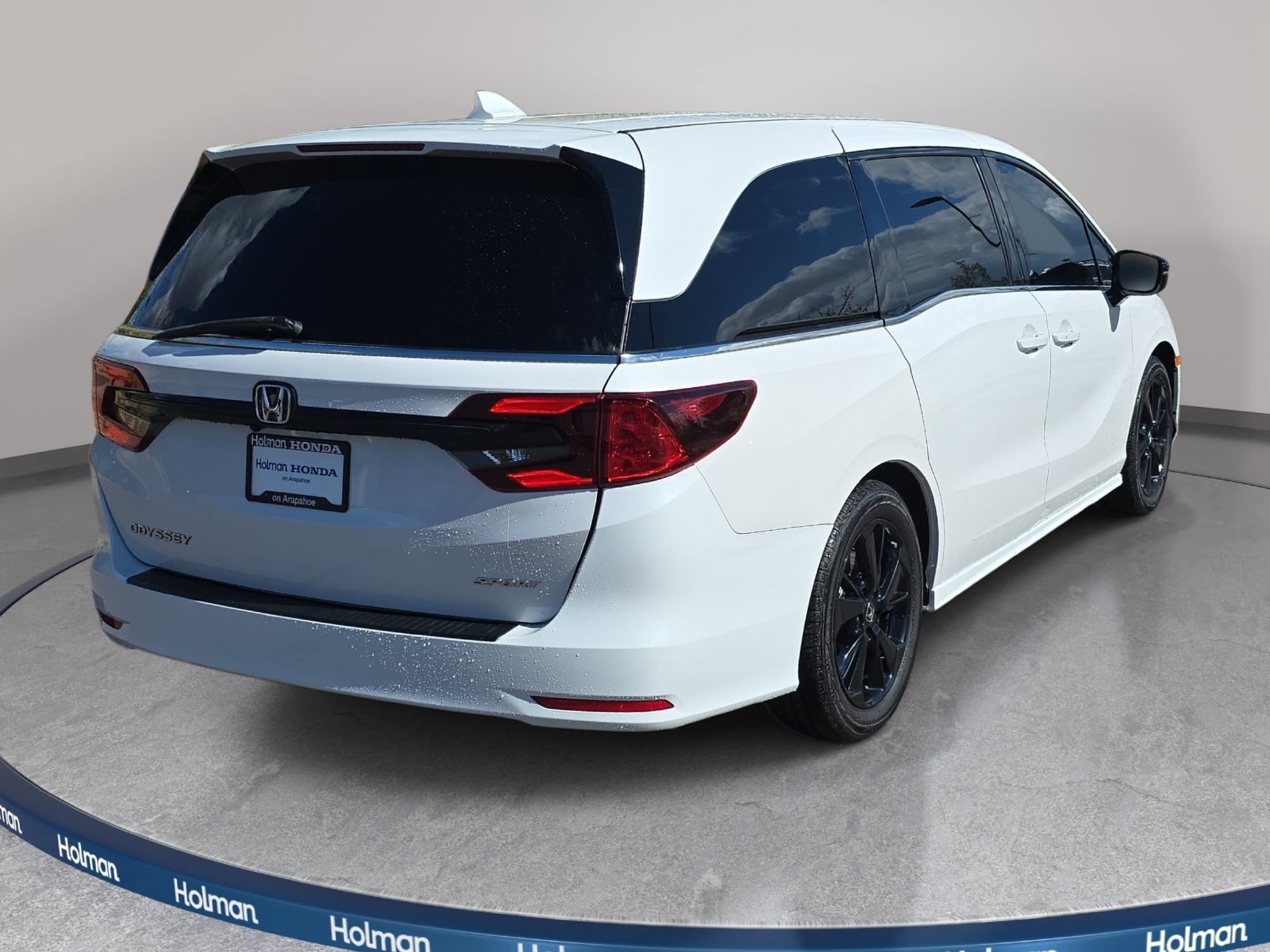 Used 2024 Honda Odyssey Sport image 6