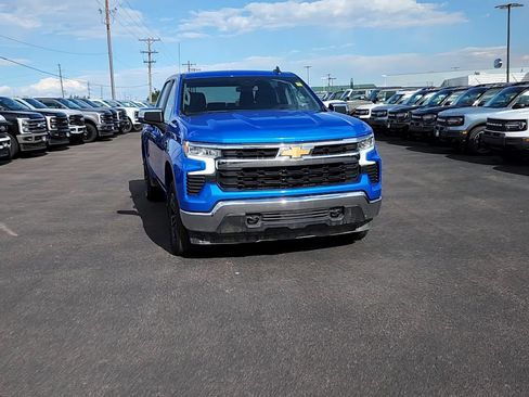 Used 2025 Chevrolet Silverado 1500 LT AWD/4WD image 4