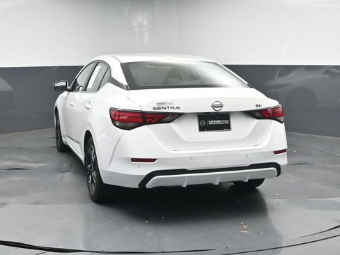 Used 2024 Nissan Sentra SV image 4