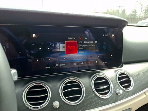 Used 2023 Mercedes-Benz E 350 4MATIC Sedan image 19