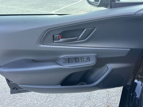 Used 2025 Toyota Prius LE image 22