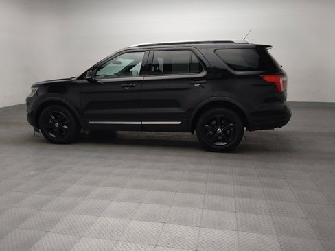 Used 2019 Ford Explorer XLT w/ Equipment Group 201A FWD image 3