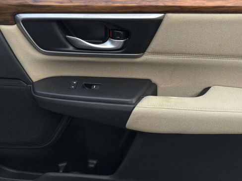 Used 2017 Honda CR-V EX image 38
