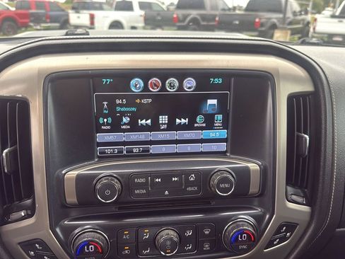Used 2018 GMC Sierra 3500 Denali w/ Duramax Plus Package AWD/4WD image 18