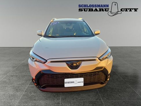 Used 2024 Toyota Corolla Cross XSE image 12
