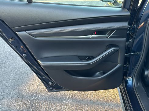 Used 2024 MAZDA MAZDA3 s image 16
