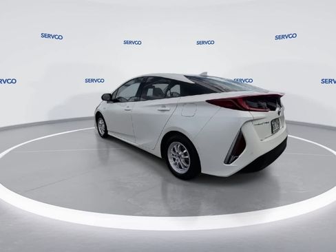 Used 2017 Toyota Prius Prime Advanced image 6