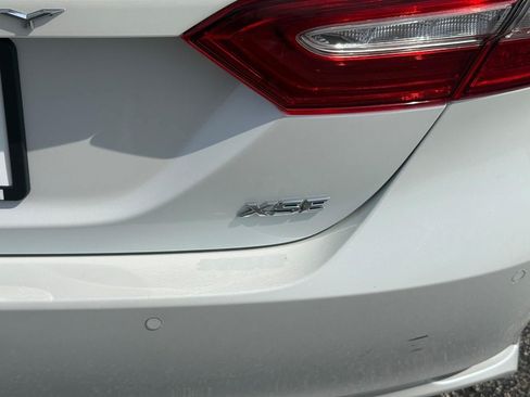 Used 2018 Toyota Camry XSE w/ Driver Assist Package FWD image 7